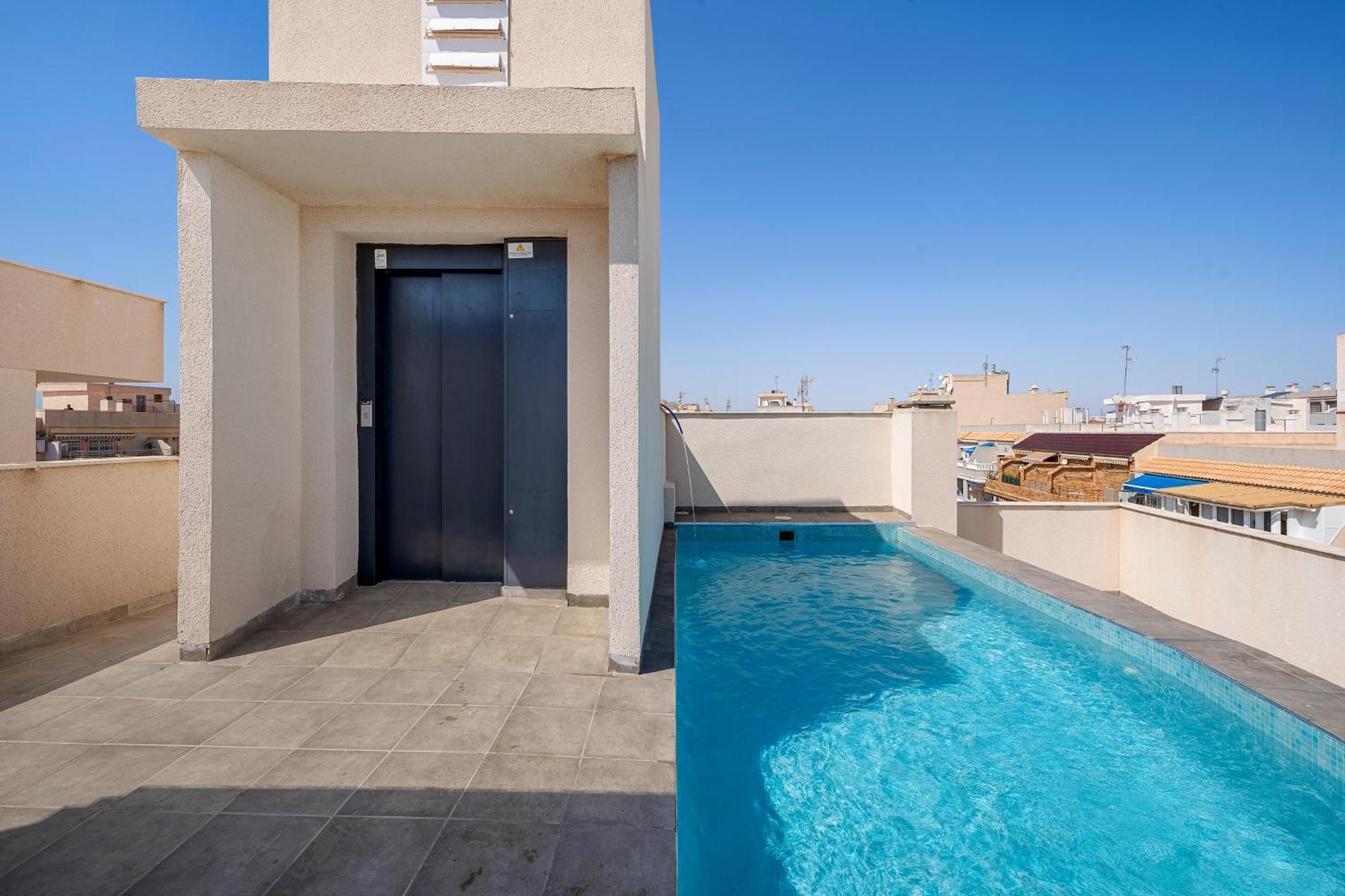 Casa Amorosa Apartment With Pool - Close To Beach, City Centre And Bus Station Torrevieja Eksteriør billede